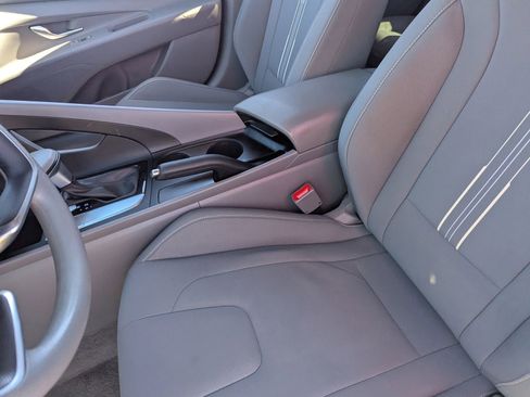 Used 2024 Hyundai Elantra SEL image 19