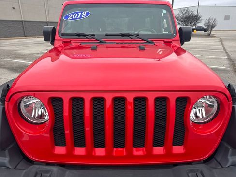 Used 2018 Jeep Wrangler Unlimited Sport image 11