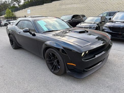 Used 2023 Dodge Challenger R/T Scat Pack RWD image 4