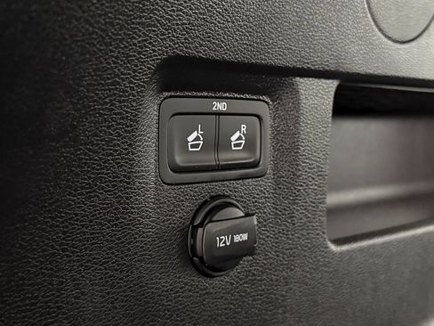 Used 2025 Kia Telluride S AWD/4WD image 33
