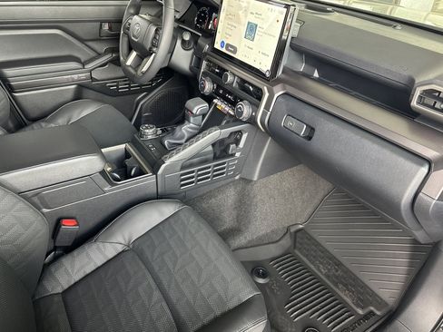 New 2025 Toyota 4Runner TRD Off-Road Premium image 18