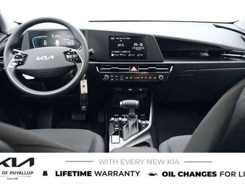New 2026 Kia Niro LX FWD image 17