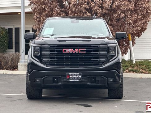 Used 2022 GMC Sierra 1500 Elevation image 9