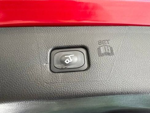 Used 2024 Ford Edge ST-Line AWD/4WD image 31