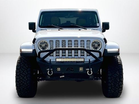 Used 2018 Jeep Wrangler Unlimited Sahara w/ Dual Top Group AWD/4WD image 2
