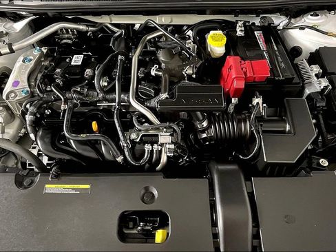 Used 2024 Nissan Sentra SR w/ SR Premium Package image 13