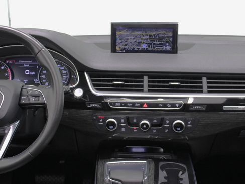 Used 2017 Audi Q7 3.0T Premium Plus image 54