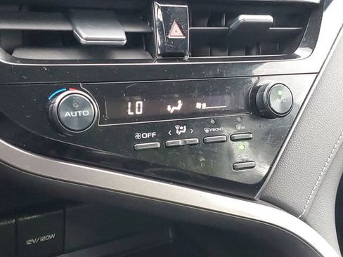 Used 2024 Toyota Camry SE FWD image 24