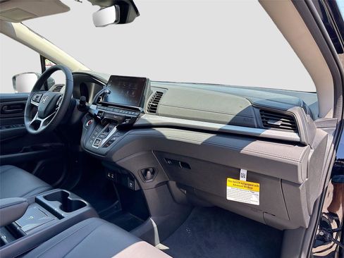 Certified 2026 Honda Odyssey EX-L image 34