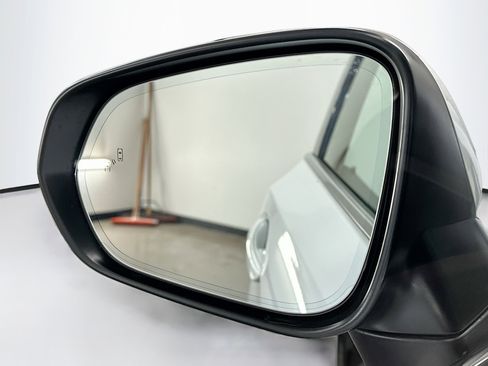 Used 2016 Lexus RX 450h AWD w/ Cold Weather Package image 16