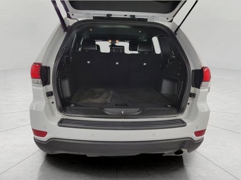 Used 2022 Jeep Grand Cherokee Laredo X AWD/4WD image 16