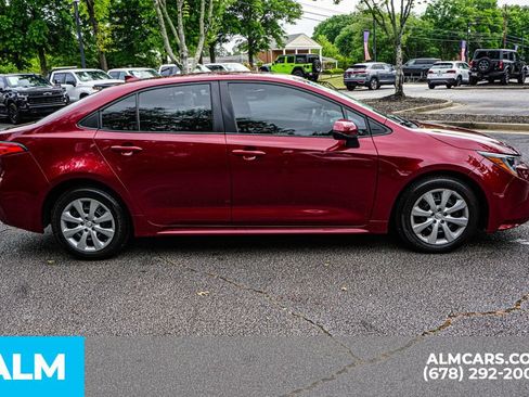 Used 2024 Toyota Corolla LE FWD image 9