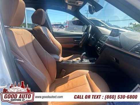 Used 2017 BMW 330i xDrive Sedan image 18