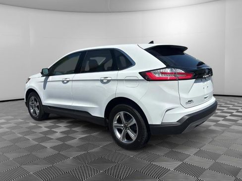 Used 2024 Ford Edge SEL w/ Convenience Package AWD/4WD image 3