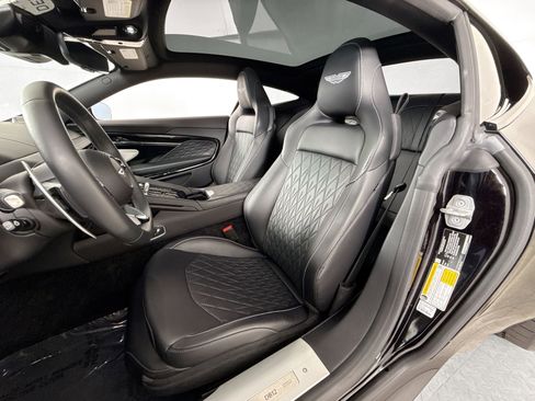 Used 2025 Aston Martin DB12 Coupe image 9