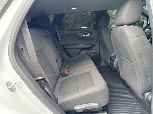 Used 2022 Chevrolet Blazer LT image 25
