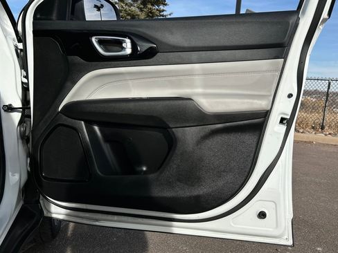 Used 2023 Jeep Compass Limited w/ Elite Group image 32