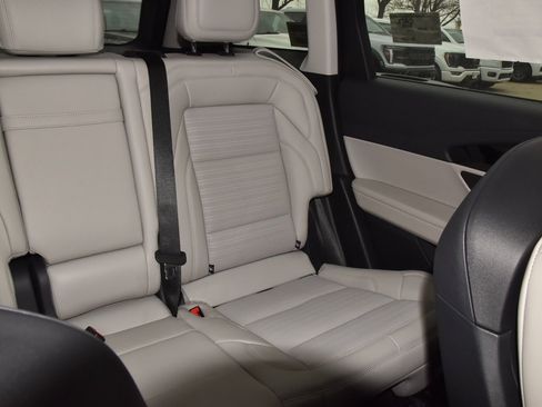 New 2026 Lincoln Nautilus Reserve image 21