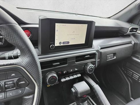 Certified 2025 Toyota 4Runner 4WD image 13