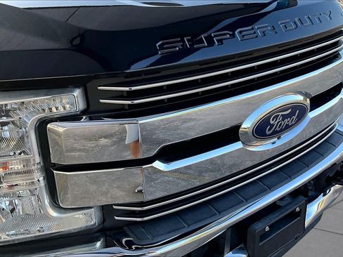 Used 2019 Ford F350 Lariat w/ Lariat Ultimate Package AWD/4WD image 30