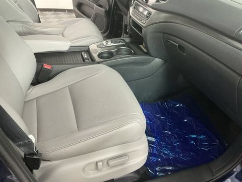Used 2023 Honda Passport EX-L image 14