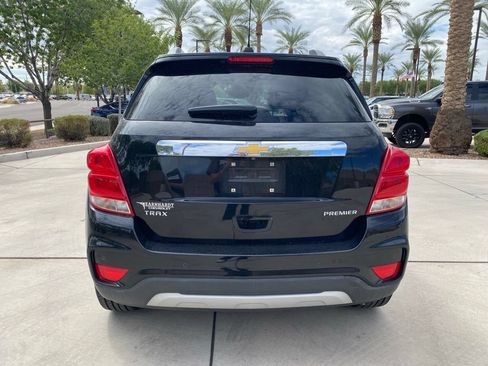 Used 2020 Chevrolet Trax Premier FWD image 4