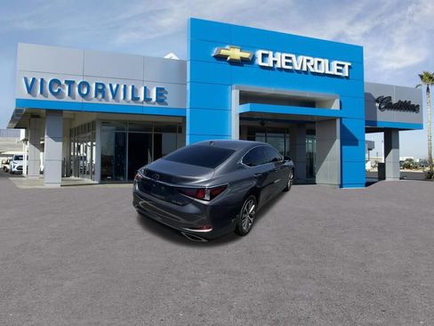 Used 2019 Lexus ES 350 w/ Premium Package FWD image 4