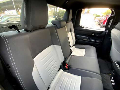 Used 2025 Toyota Tacoma TRD Sport AWD/4WD image 20