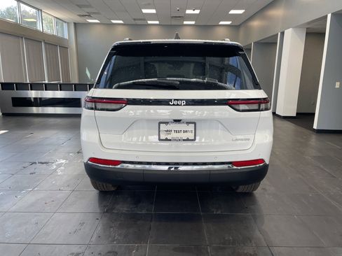 New 2025 Jeep Grand Cherokee Laredo X w/ Luxury Tech Group I image 11