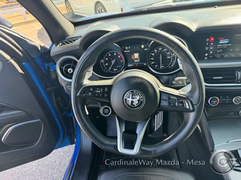 Used 2023 Alfa Romeo Stelvio Veloce AWD/4WD image 18