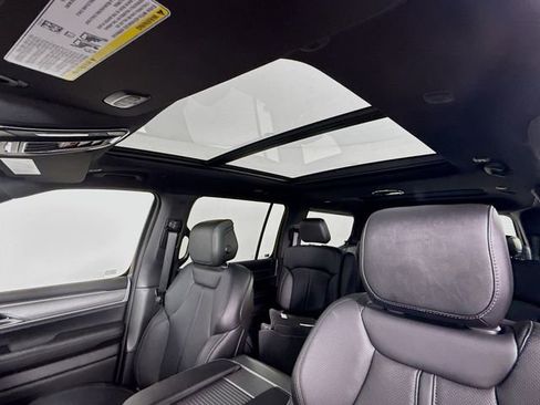 New 2026 Jeep Grand Wagoneer Limited AWD/4WD image 23