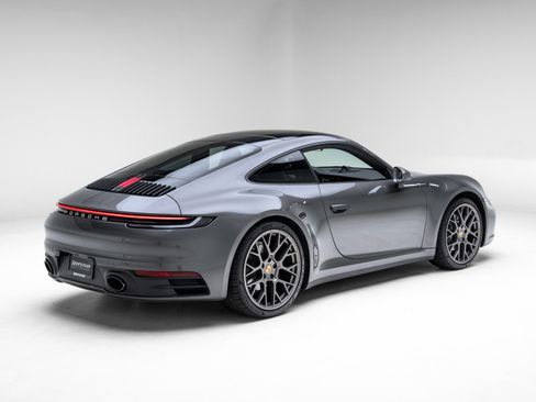 Used 2020 Porsche 911 Carrera RWD image 19