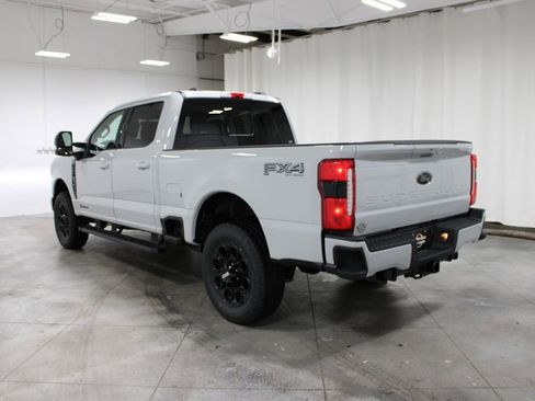 New 2026 Ford F250 XLT w/ XLT Premium Package AWD/4WD image 6