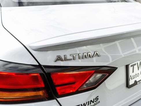 Used 2024 Nissan Altima 2.5 SR image 39