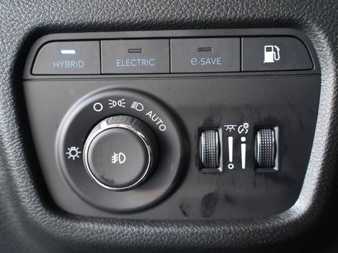 Used 2024 Jeep Grand Cherokee Limited 4xe AWD/4WD image 25