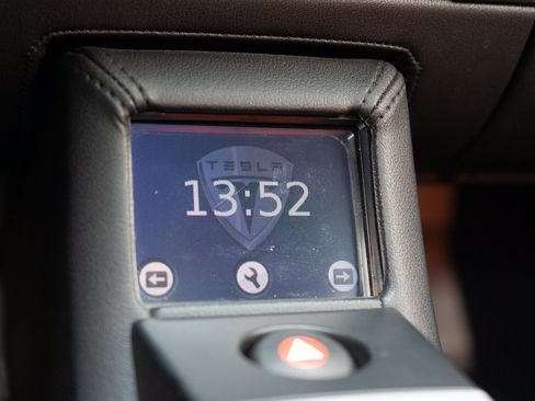 Used 2010 Tesla Roadster Sport RWD image 19
