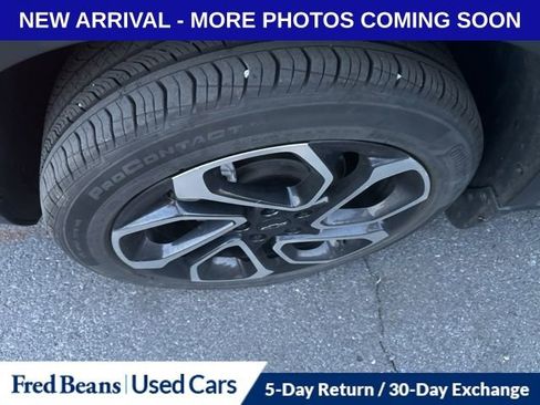 Used 2025 Chevrolet Trax RS w/ Driver Confidence Package image 10