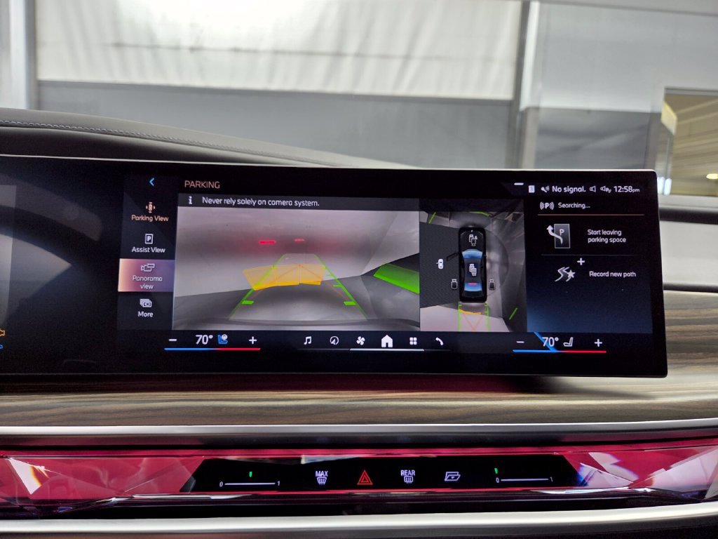 Certified 2023 BMW 760i xDrive AWD/4WD image 32