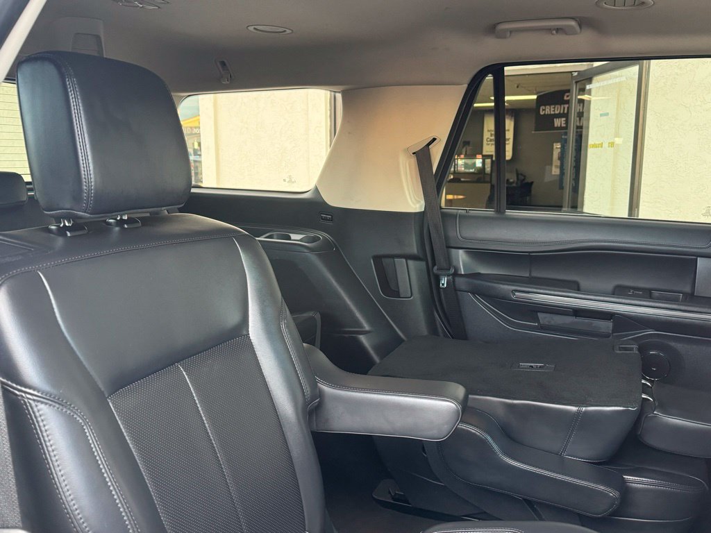 Used 2024 Ford Expedition XLT RWD image 22