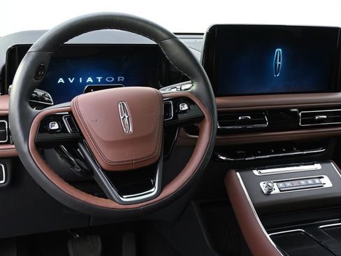 New 2026 Lincoln Aviator Reserve AWD/4WD image 12