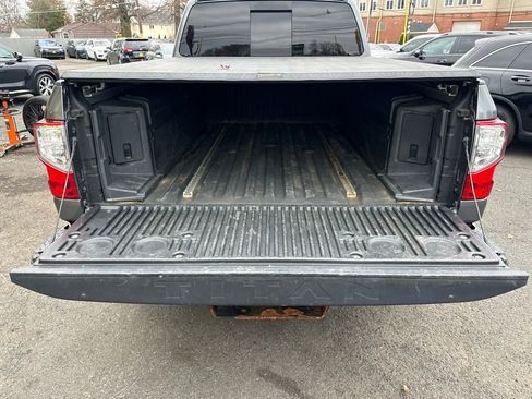 Used 2017 Nissan Titan PRO-4X w/ Pro-4x Convenience Package image 28