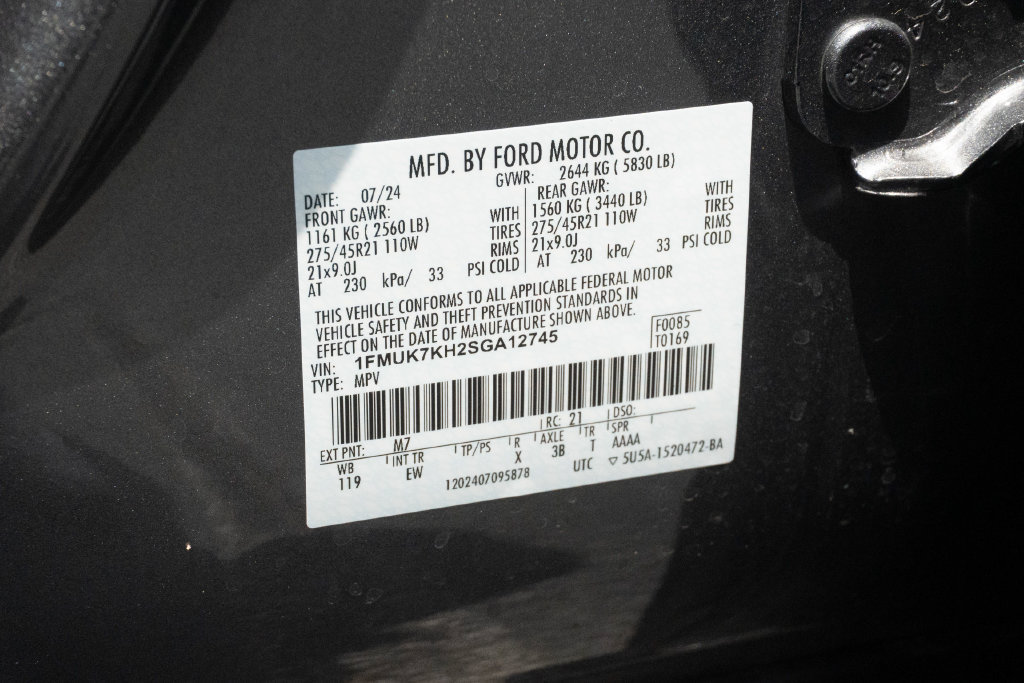 Used 2025 Ford Explorer ST-Line w/ Premium Package RWD image 37