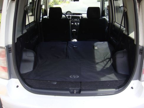 Used 2006 Scion xB FWD image 10