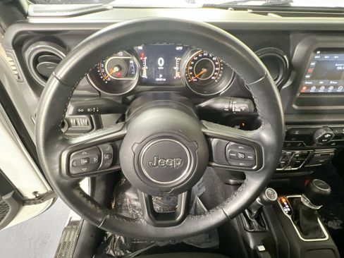 Used 2022 Jeep Gladiator Sport AWD/4WD image 11