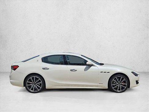 Used 2021 Maserati Ghibli GranLusso RWD image 4