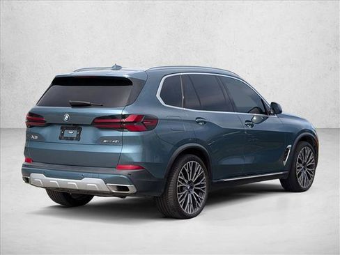 Certified 2024 BMW X5 sDrive40i w/ Premium Package RWD image 5