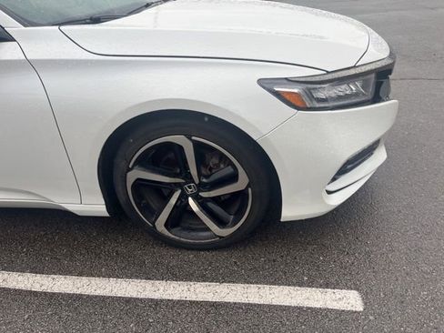 Used 2019 Honda Accord Sport image 8