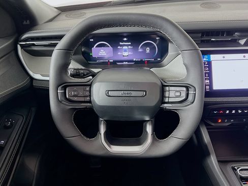 New 2026 Jeep Cherokee Laredo AWD/4WD image 11