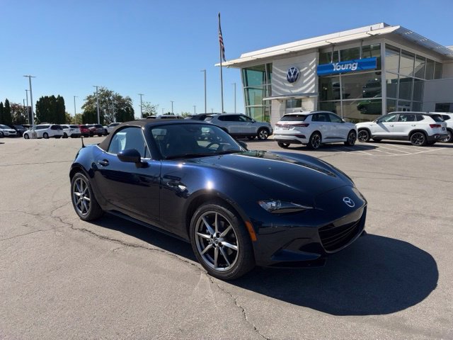 Used 2022 MAZDA MX-5 Miata Grand Touring RWD image 1