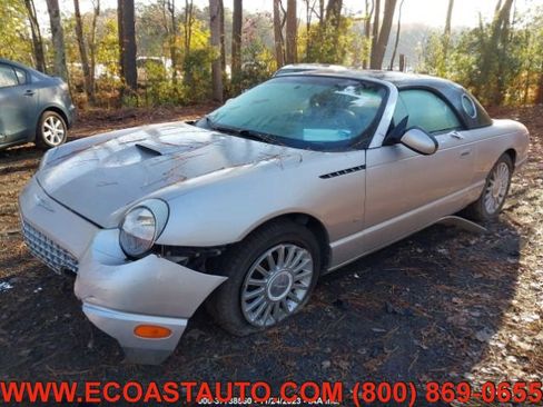 Used 2004 Ford Thunderbird Deluxe image 3